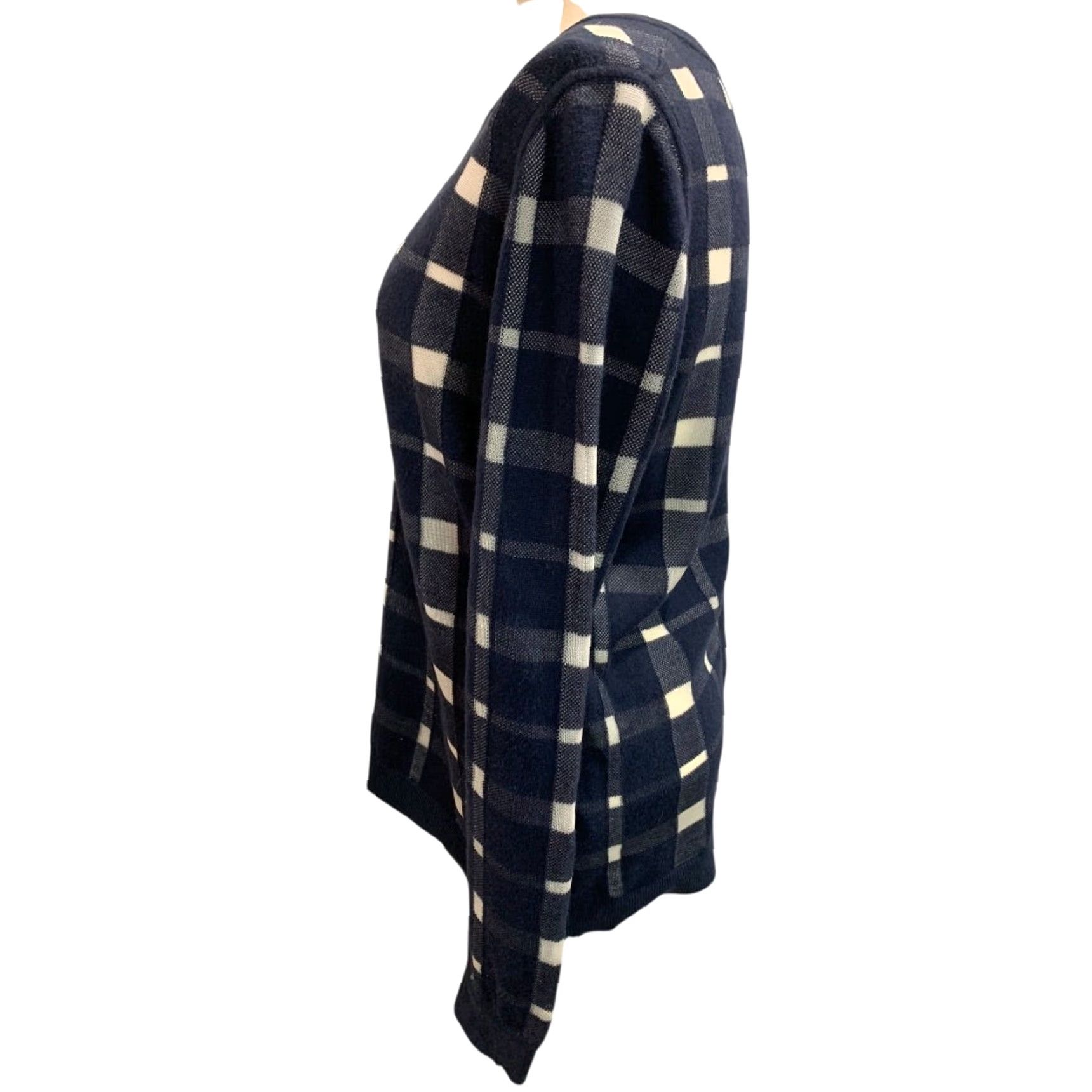 Banana Republic VINTAGE Banana Republic Womens Plaid Button Back Sweater Navy Blue M Pullover Knit Size M / US 6-8 / IT 42-44 - 4 Thumbnail