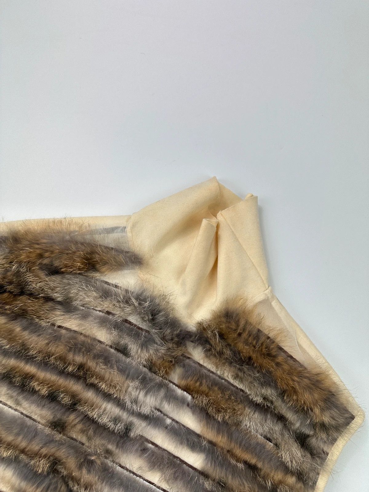 Gianfranco Ferre GianFranco Ferre Early 00’s Sleeveless Top Beige Fur & Mesh Size S / US 4 / IT 40 - 3 Thumbnail