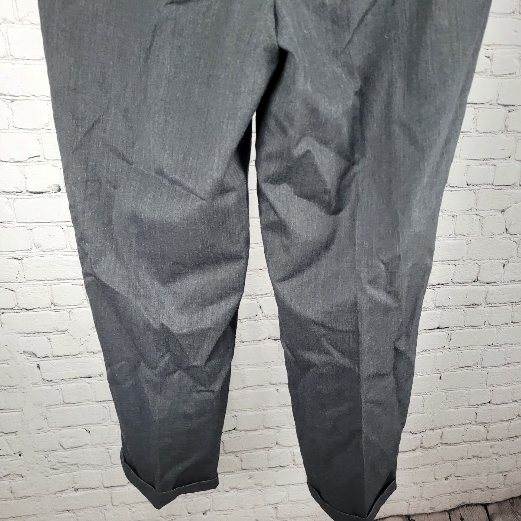 Joseph Joseph & Feiss Pants Grey Wool Blend Pleated Cuffed Straight Dress 35x30 34x30 Mens Size US 35 - 7 Thumbnail