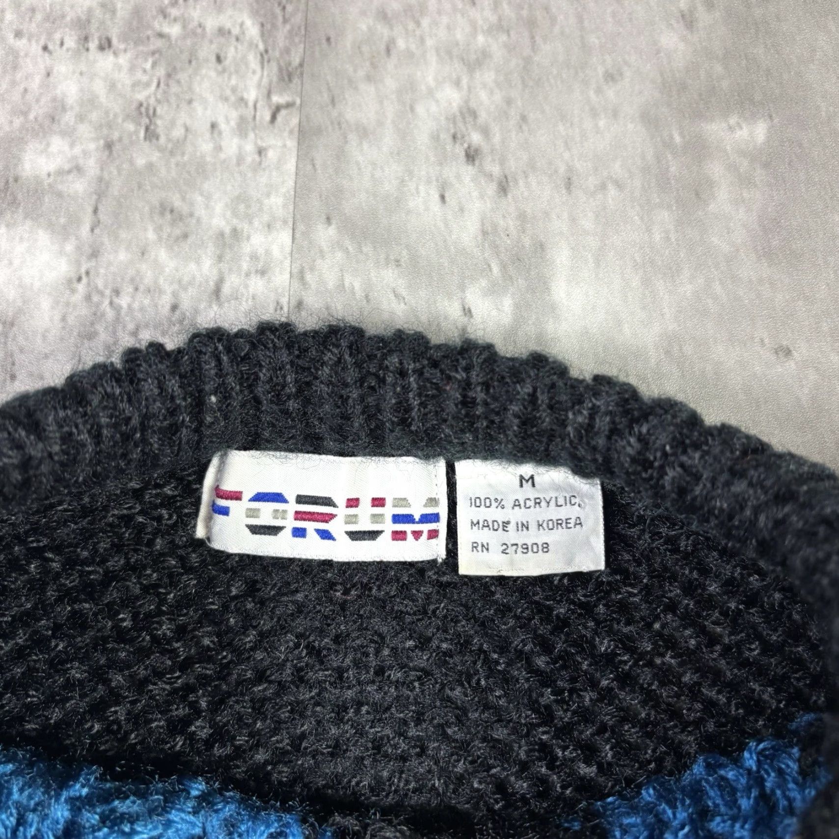 Vintage VINTAGE Forum Knit Sweater Geometric Striped Pattern Chunky Knit Adult Medium Black Crew Neck 80s Mens Pullover Caped? Size US M / EU 48-50 / 2 - 5 Thumbnail