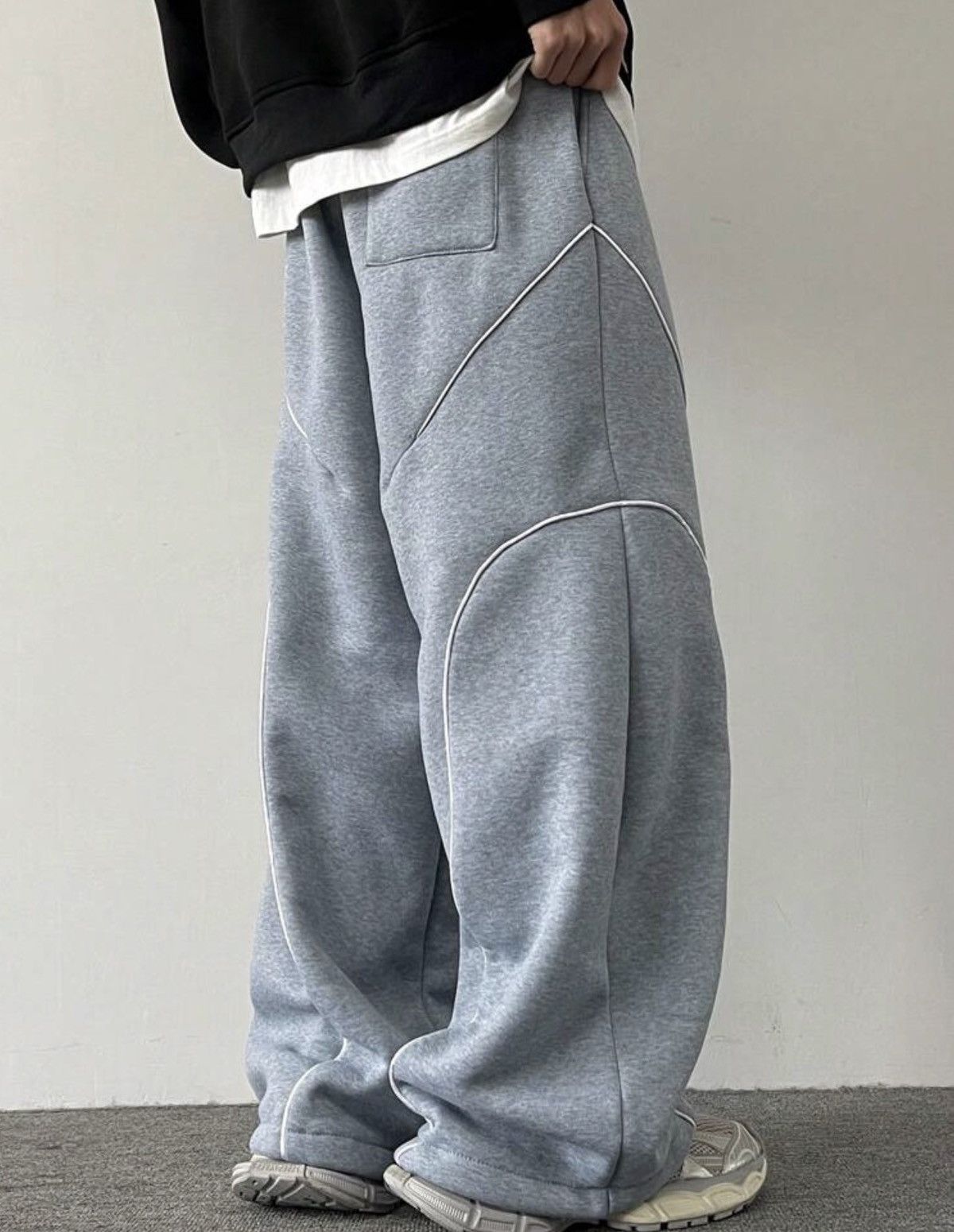 Japanese Brand ULTRA Baggy Curved Piping Sweatpants - Cyberpunk Streetwear Size US 30 / EU 46 - 1 Thumbnail
