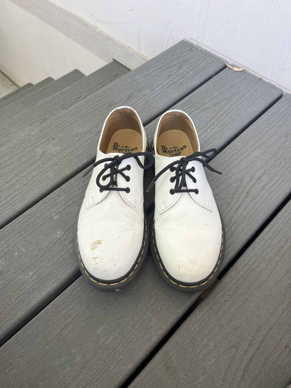 Dr. Martens Dr Martens White Smooth Leather Low Oxford Size US 7 / EU 40 - 2 Thumbnail