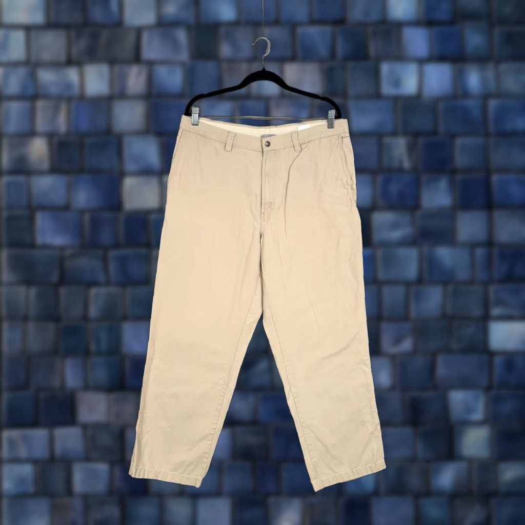 Vintage Columbia Pants Mens 36x30 Khaki Cotton Canvas Chino Pocket Hiking Work Mens Clothing Pants Size US 36 / EU 52 - 1 Thumbnail