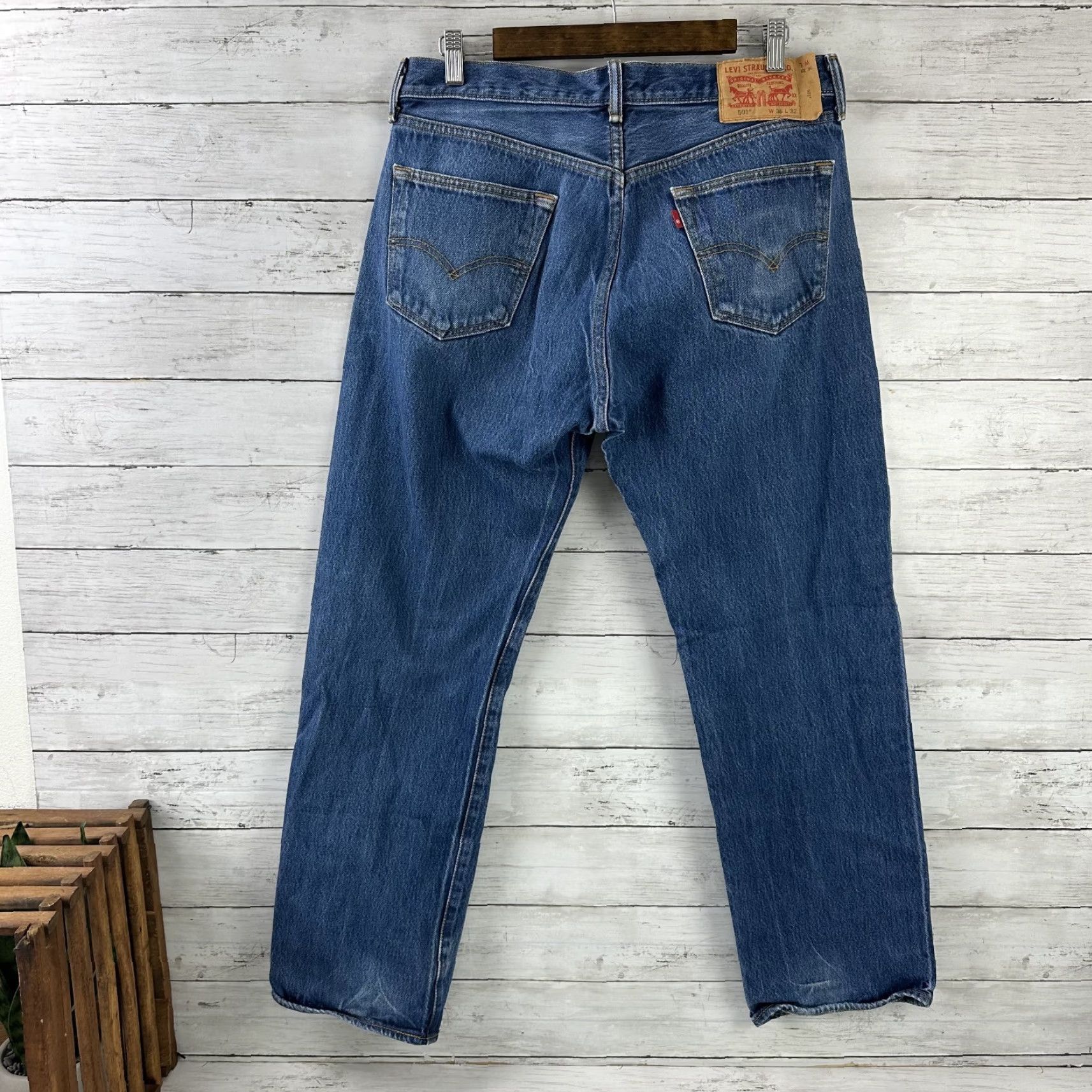 Levi's Levi's 501 Denim Jeans Men 36x32 Blue Straight Fit Button Fly Vintage Notched Waist Size US 36 / EU 52 - 7 Thumbnail