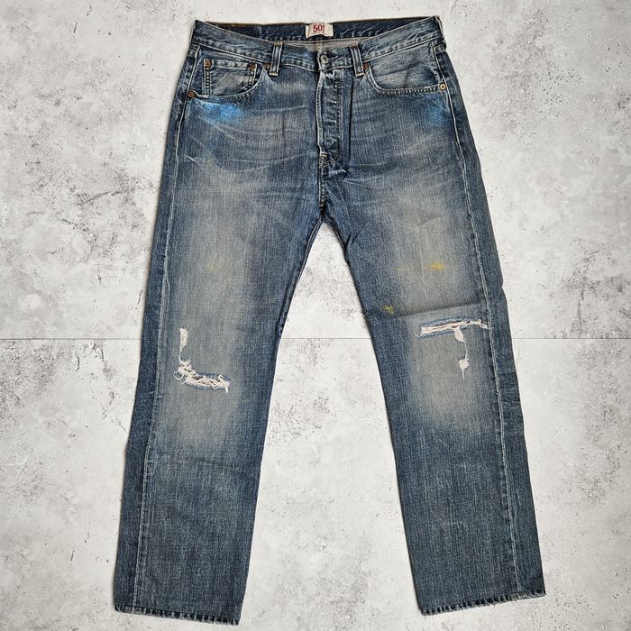 Levi's Levi's 501 Straight Leg Ripped Knee jeans | Grailed