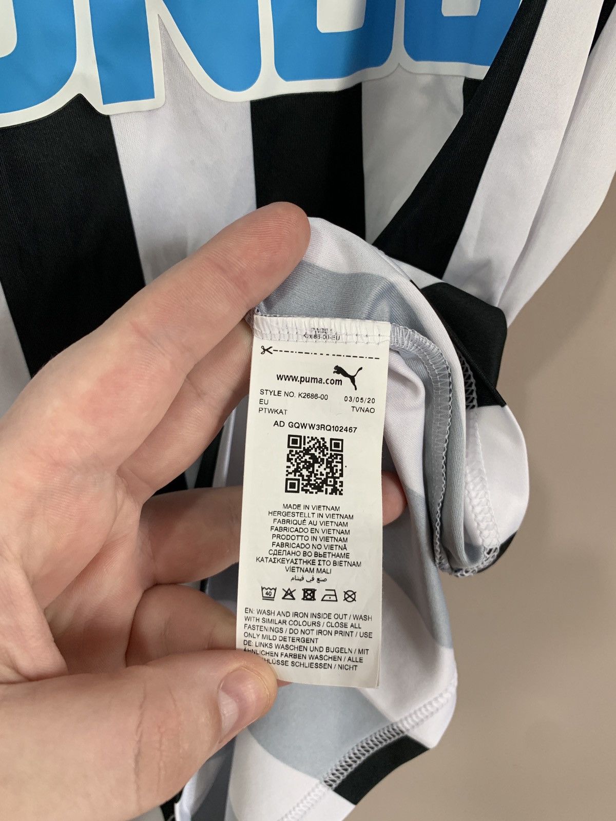 Puma Newcastle United 20/21 Home Football Shirt Puma Soccer XXL Size US XXL / EU 58 / 5 - 10 Thumbnail