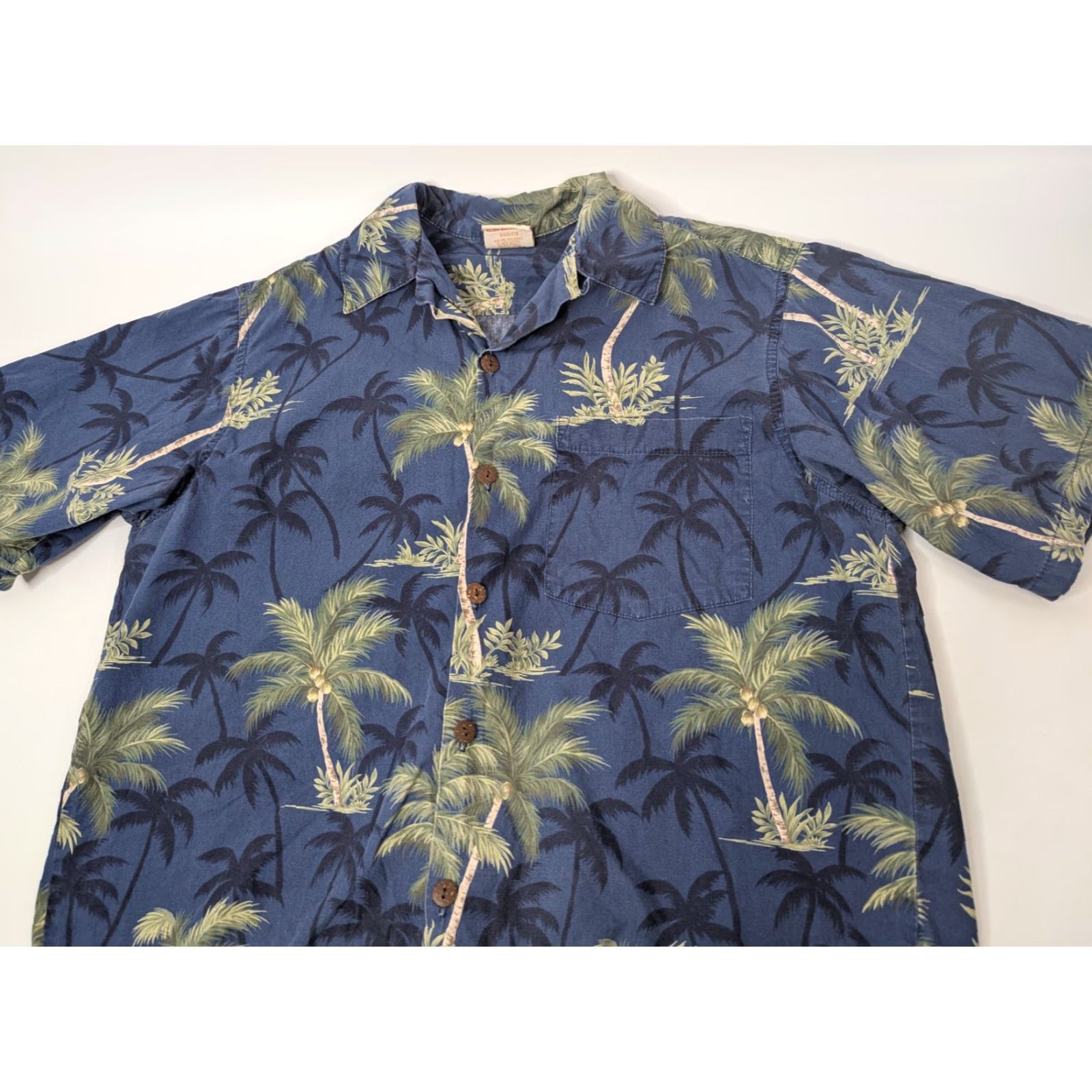 Vivobarefoot Go Barefoot Shirt Men’s Medium Blue Palms Floral Hawaiian Aloha Collared Button-Up Size US M / EU 48-50 / 2 - 6 Thumbnail