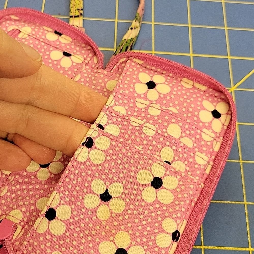 Vera Bradley Vera Bradley Quilted Wallet Wristlet Size ONE SIZE - 5 Thumbnail