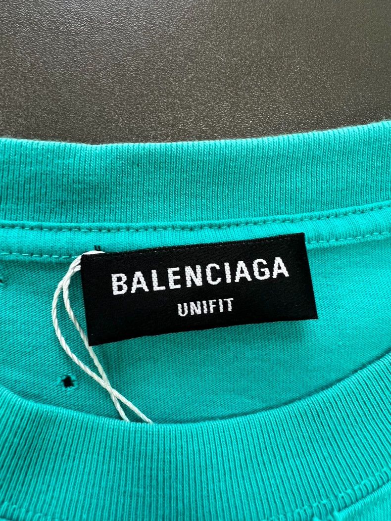 Balenciaga Balenciaga Make old Logo short-sleeved T-shirts with holes Size US XS / EU 42 / 0 - 2 Thumbnail