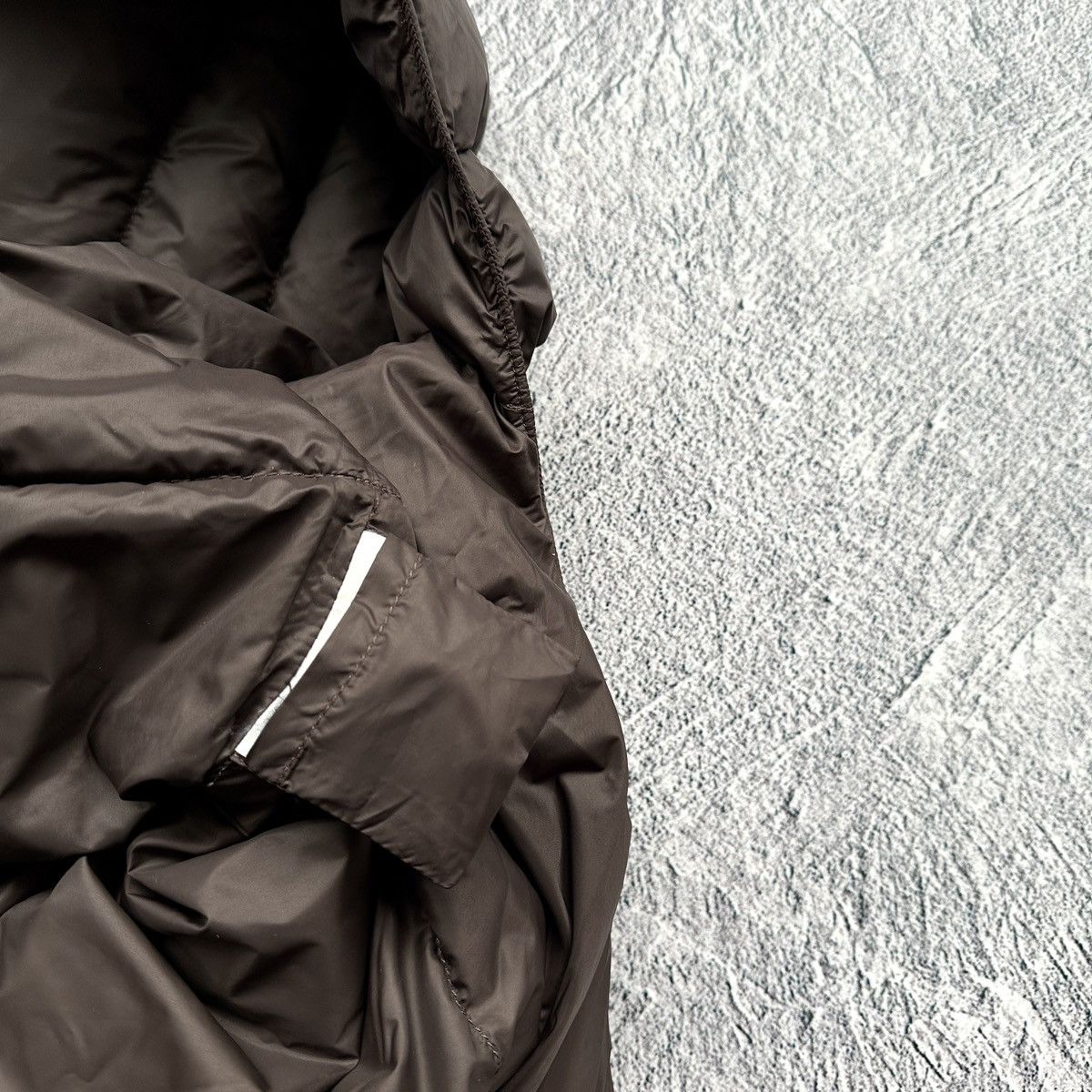 Moncler MONCLER Baby Down Sleeping Bag / Bunting – RRP $750 Size ONE SIZE - 21 Thumbnail