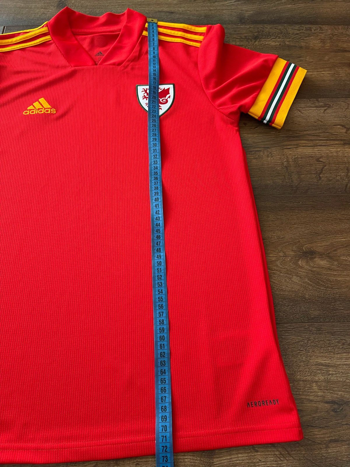 Adidas 2020 Wales soccer jerseys EURO CUP Wales football shirt BALE Size US S / EU 44-46 / 1 - 9 Thumbnail