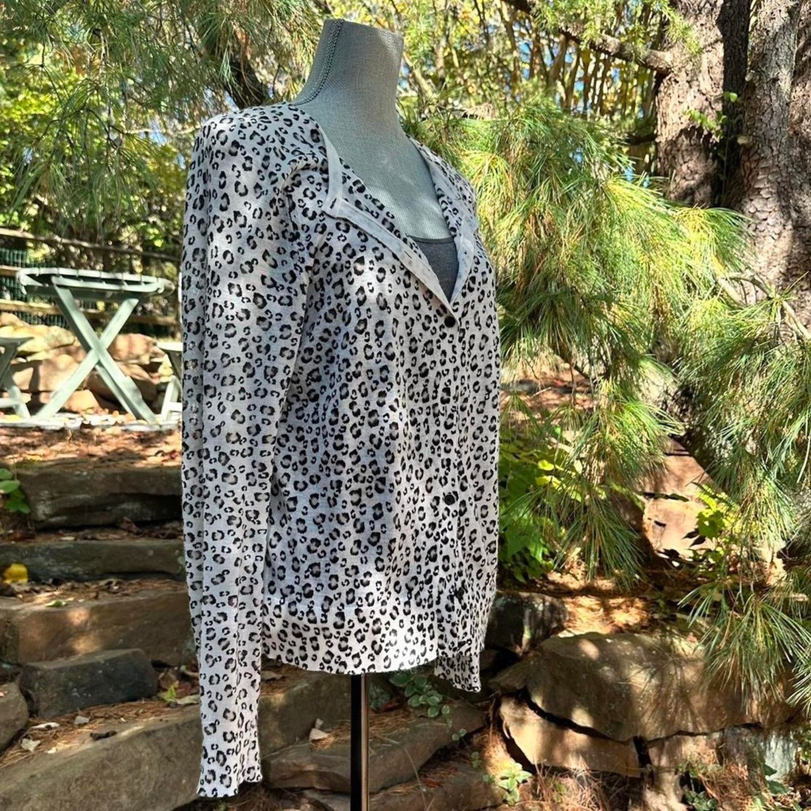 Ann Taylor Leopard long sleeve cardigan medium Size L / US 10 / IT 46 - 3 Thumbnail