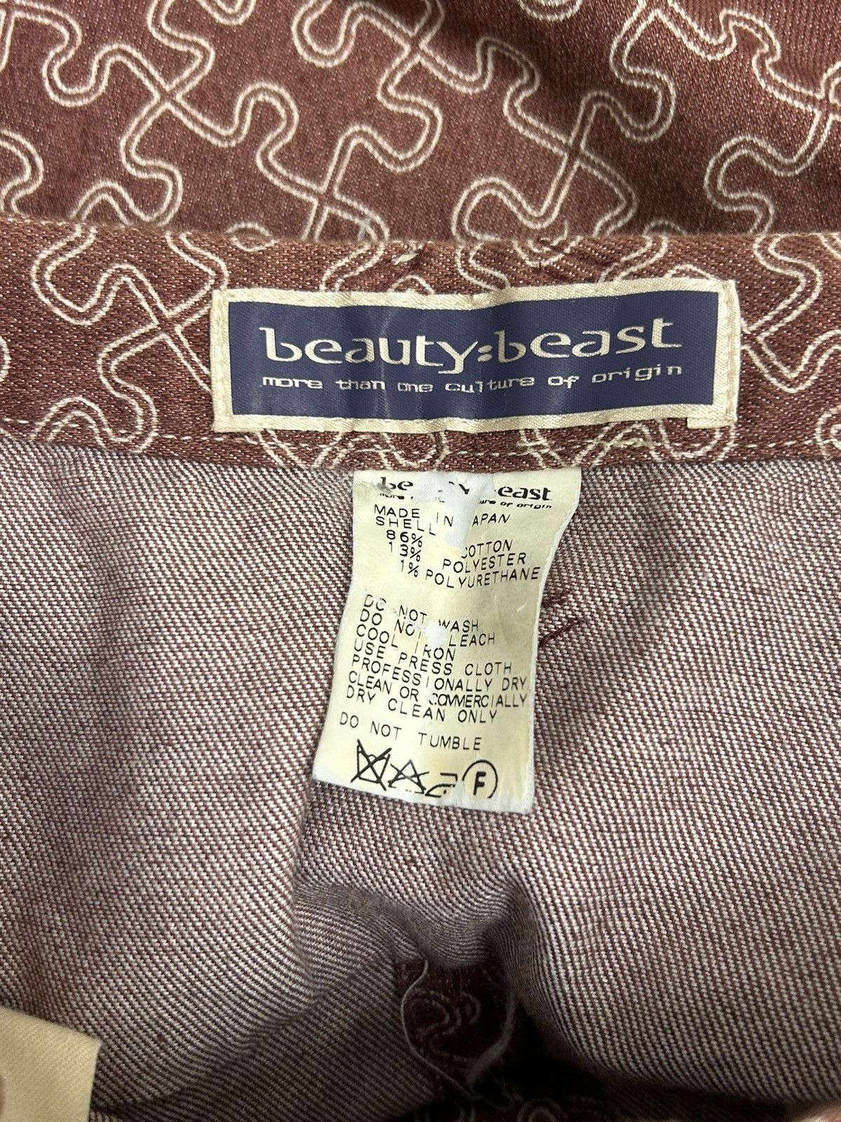 Beauty Beast Puzzle anatomical Cropped Jeans Size 28" / US 6 / IT 42 - 7 Thumbnail