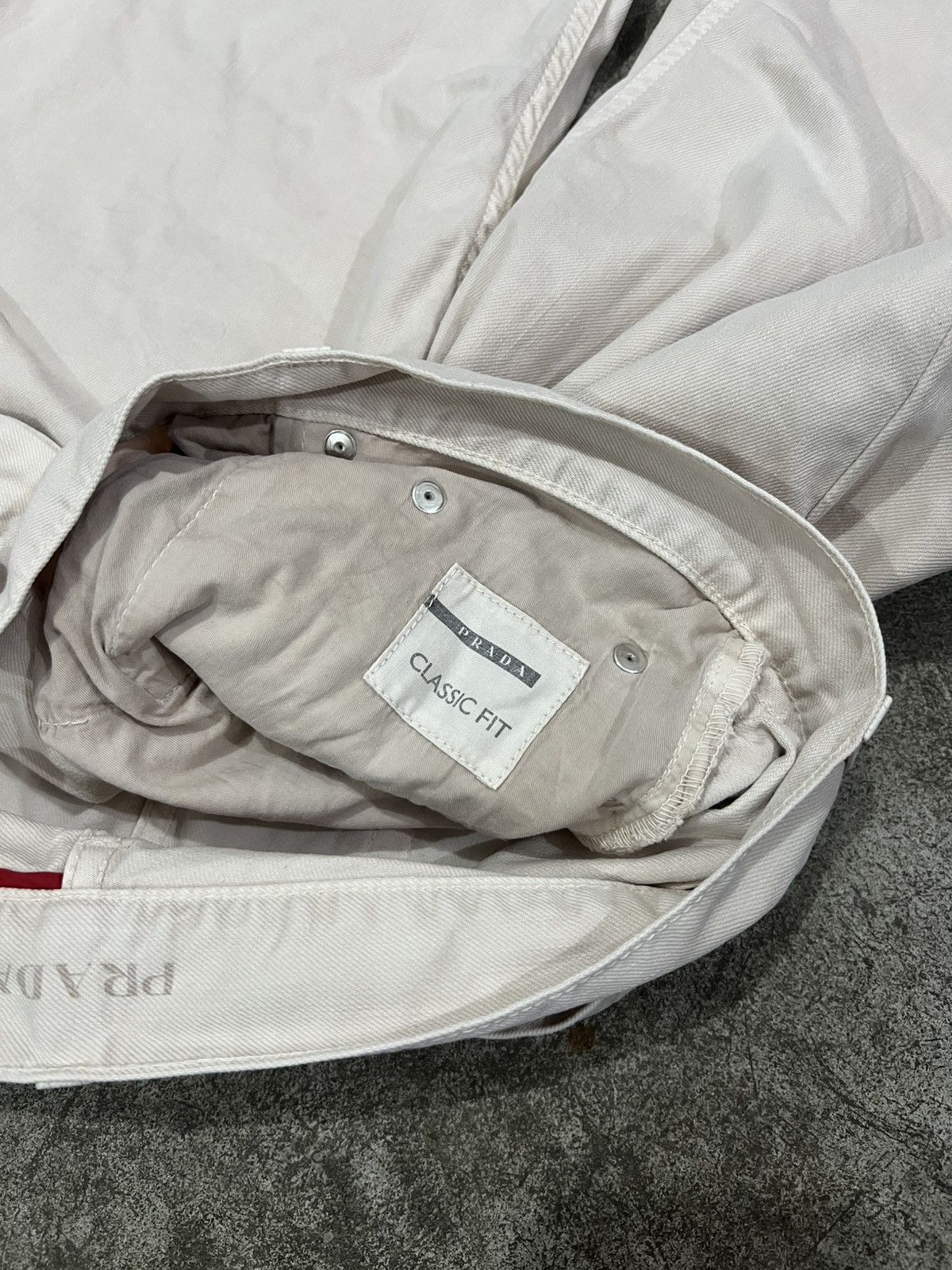 Prada Prada Small Logo Cream Classic Fit Denim Jeans Size US 36 / EU 52 - 9 Thumbnail