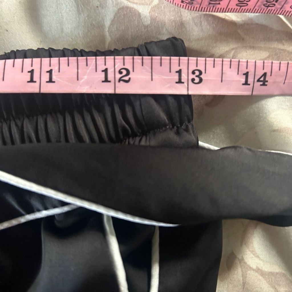 Generation Love Women's Generation Love Black Satin Pants XS Size 24" / US 00 / IT 34 - 10 Thumbnail