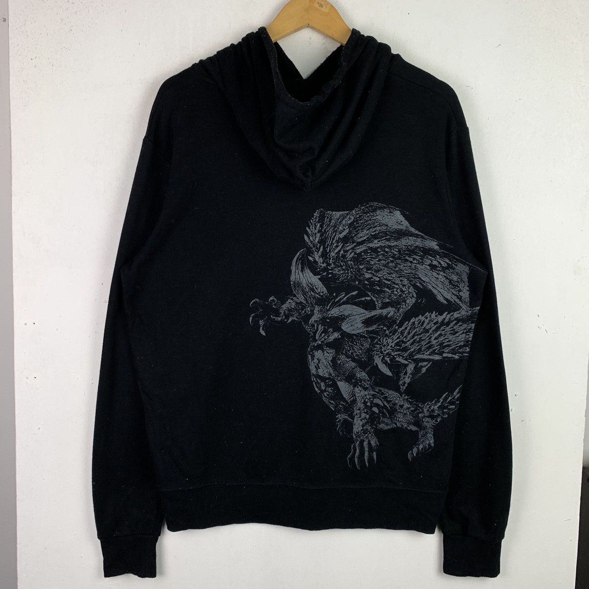 Japanese Brand × The Game Vintage Monster Hunter World Hoodie Size US XXL / EU 58 / 5 - 10 Thumbnail