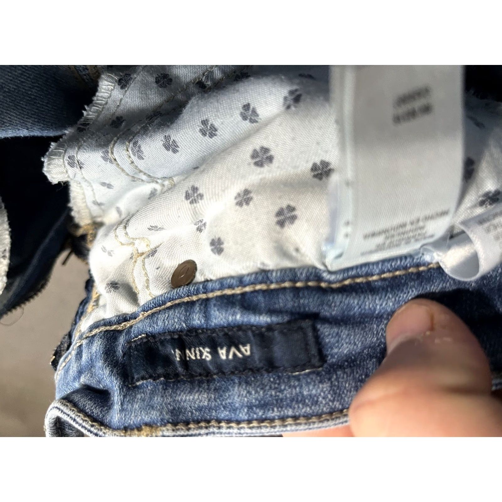 Lucky Brand VINTAGE Lucky Brand Jeans Shirt? Size 30" / US 8 / IT 44 - 6 Thumbnail