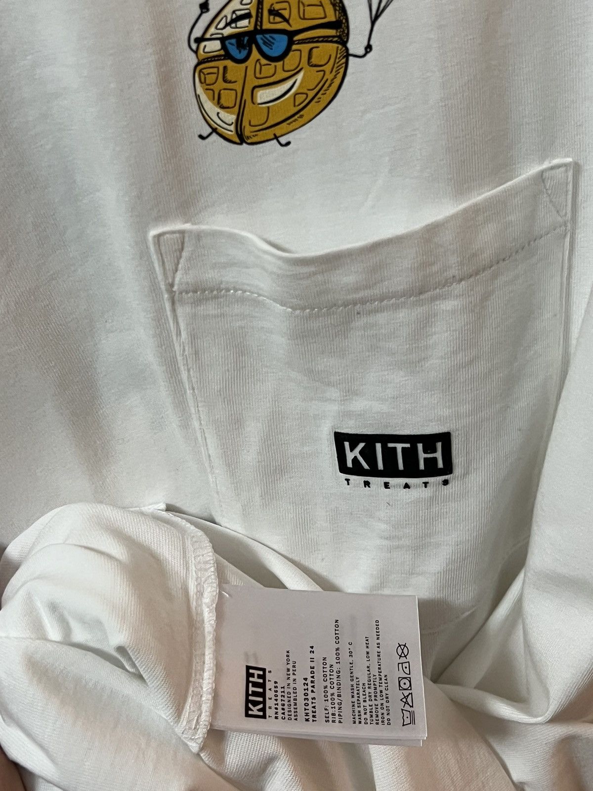 Kith × Vintage Kith Treats Parade II Tee Size US L / EU 52-54 / 3 - 9 Thumbnail