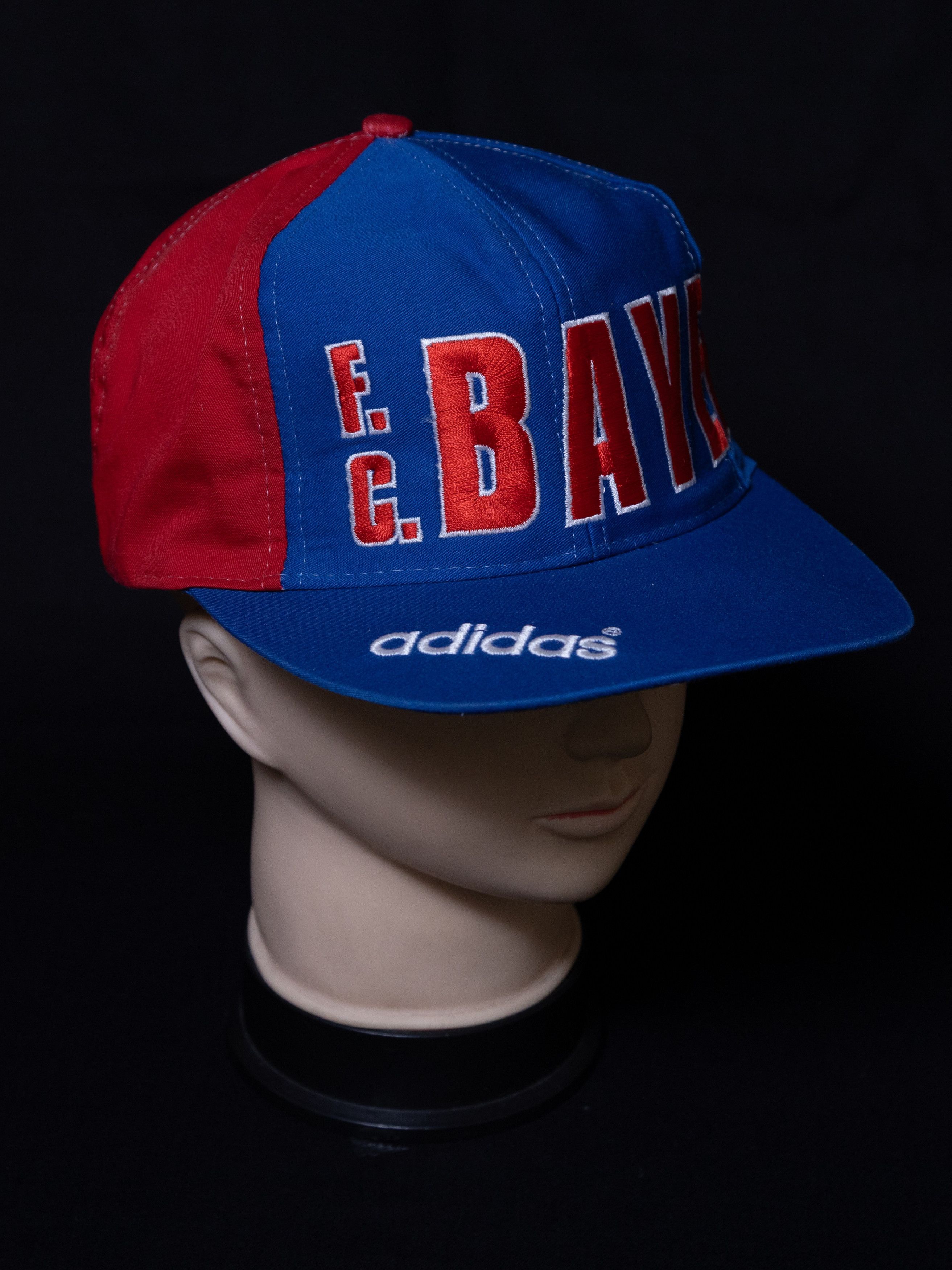 Adidas Vintage Y2K 90s Fc Bayern Munchen Adidas Cap Size ONE SIZE - 1 Thumbnail