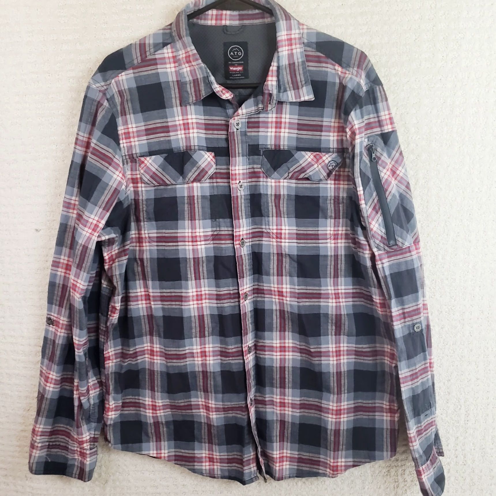Wrangler VINTAGE Wrangler ATG Mens L Red Grey Button Up Long Sleeve Vented Shirt Plaid Slv Pocket Size US L / EU 52-54 / 3 - 2 Thumbnail