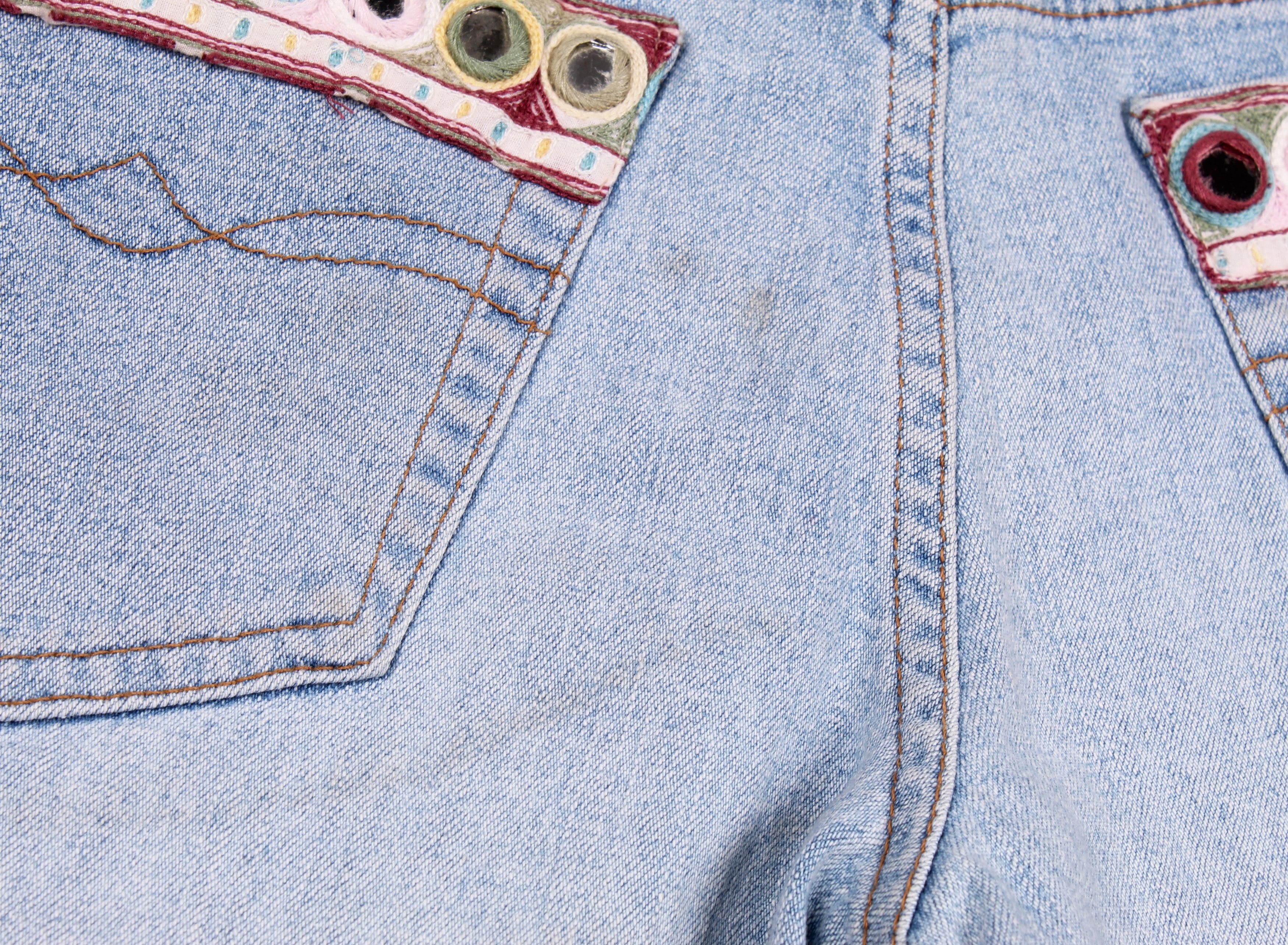 Blumarine × Vintage Vintage Blugirl Blumarine Y2K Hand Embroidered Shorts Size 30" / US 8 / IT 44 - 8 Thumbnail