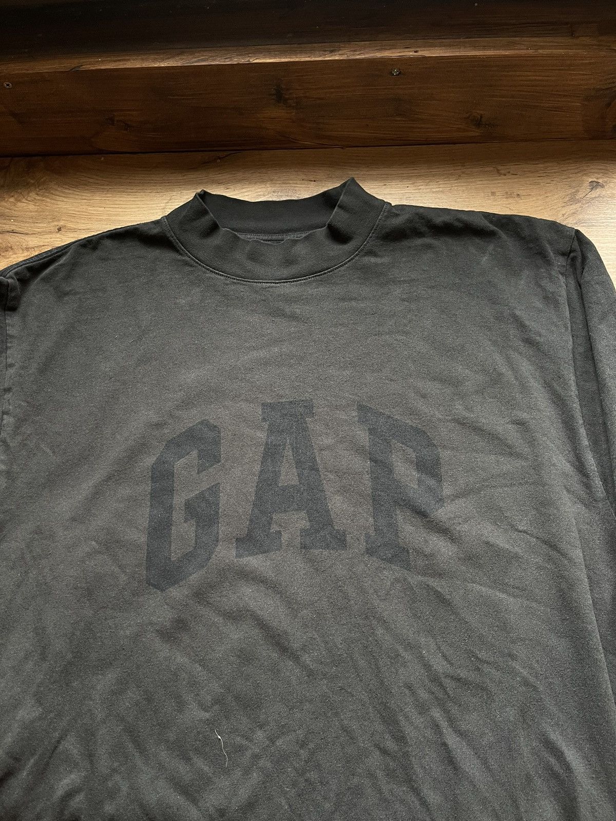 Balenciaga × Gap × Kanye West YEEZY GAP ENGINEERED BY BALENCIAGA DOVE LONGSLEEVE TEE BLACK Size US S / EU 44-46 / 1 - 15 Thumbnail