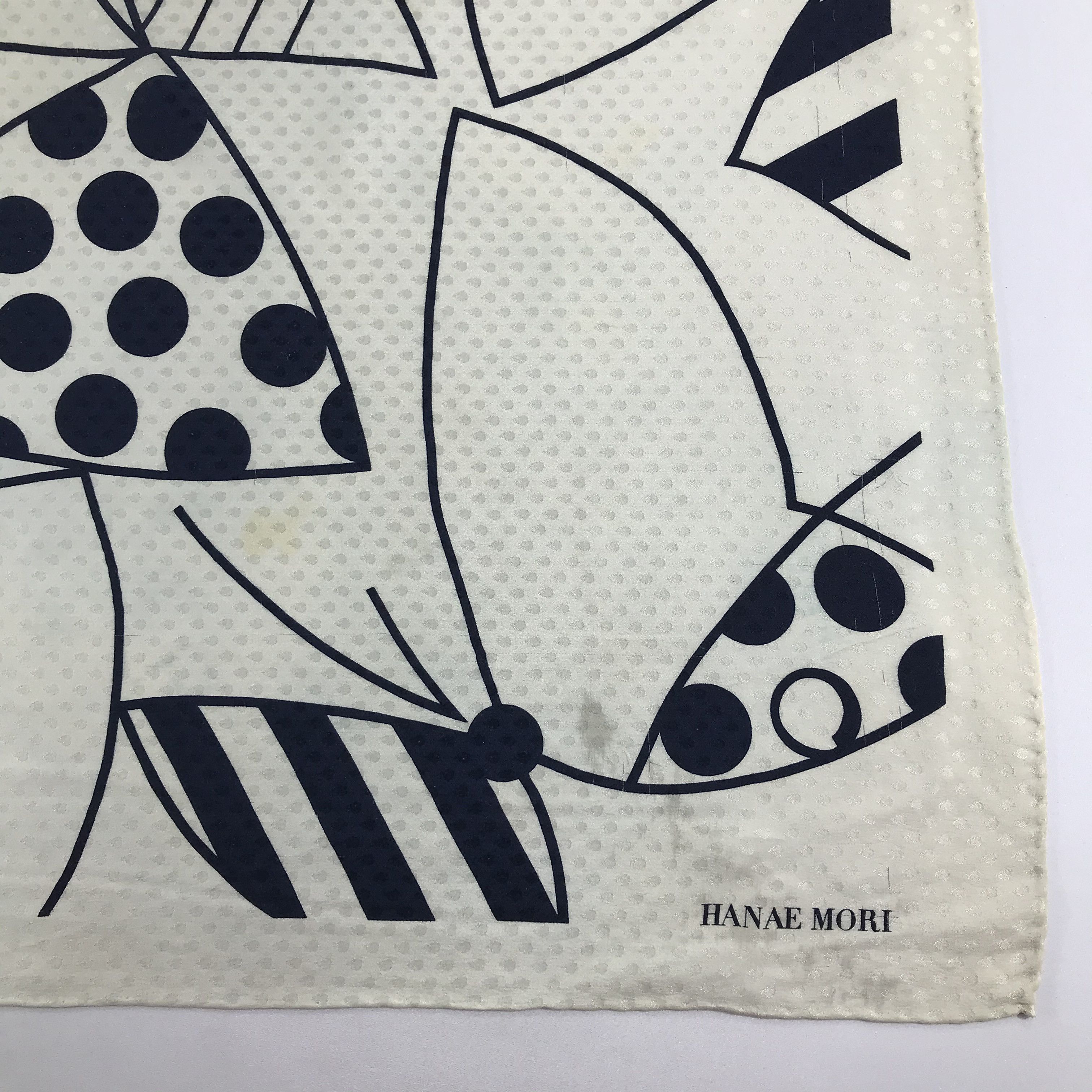 Hanae Mori Vintage Hanae Mori Silk Scarf Size ONE SIZE - 4 Thumbnail
