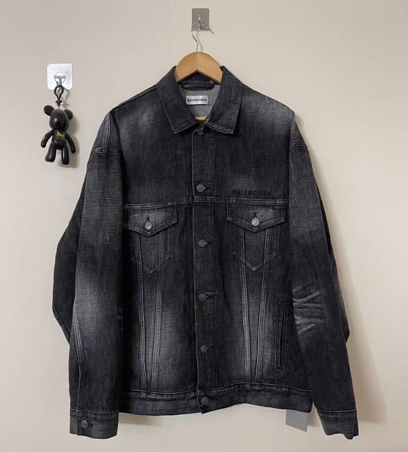 Balenciaga balenciaga embroidered logo denim jacket size 34 Size US XS / EU 42 / 0 - 1 Thumbnail