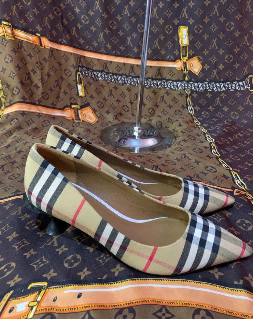 Burberry Authentic Burberry Plaid heels Size US 8 / IT 38 - 9 Thumbnail