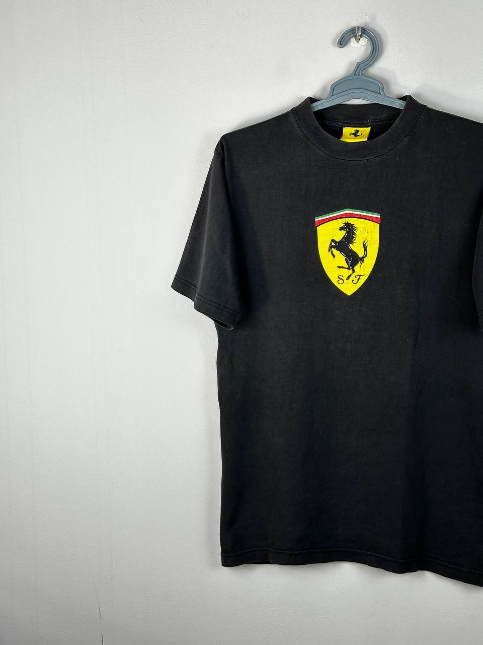 Ferrari Ferrari 90s Vintage Faded T Shirt Formula 1 Distressed Size US M / EU 48-50 / 2 - 2 Thumbnail
