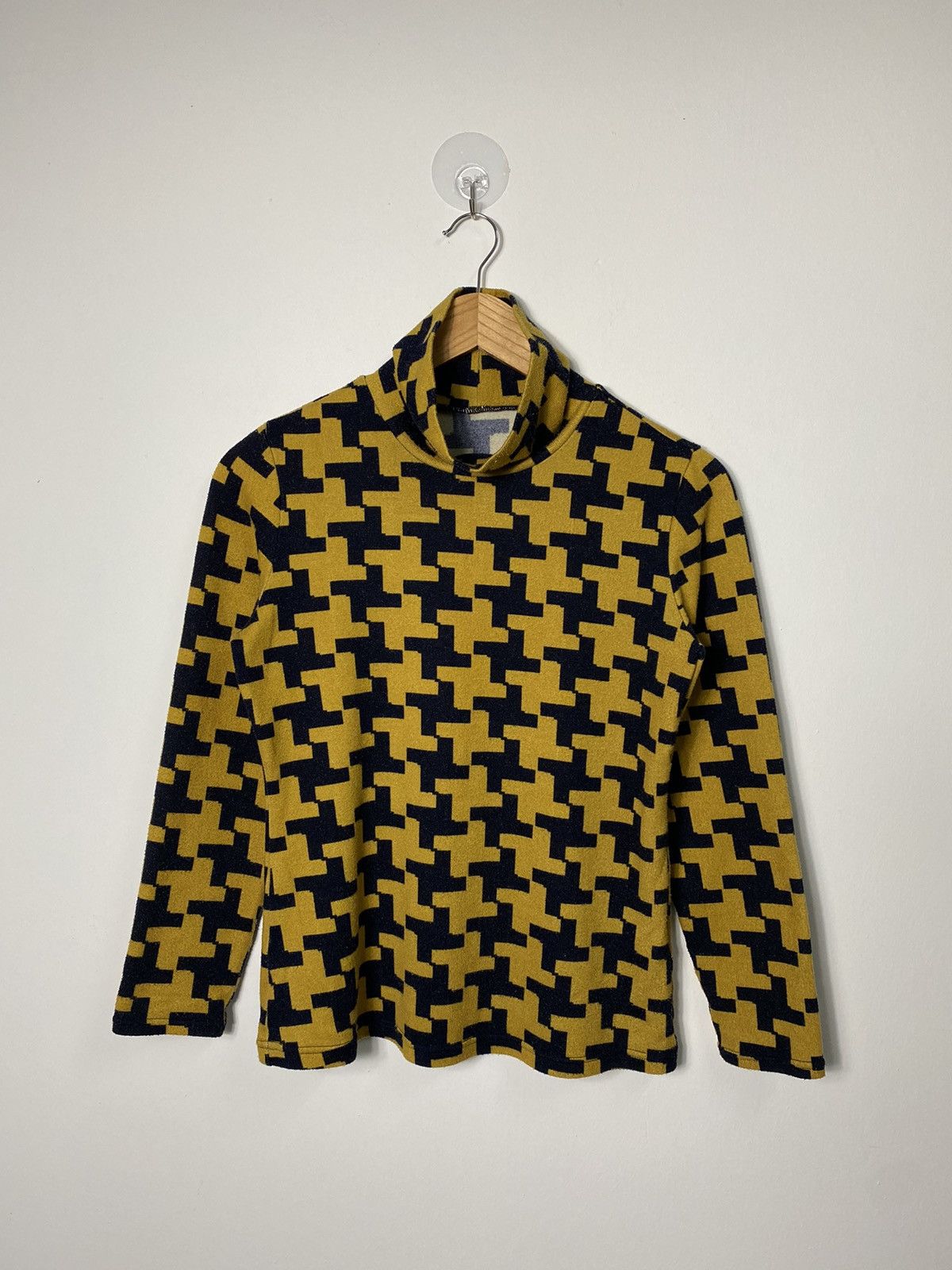 Japanese Brand Japanese Brand Turtle Neck Longsleeve T-shirt Size S / US 4 / IT 40 - 1 Thumbnail