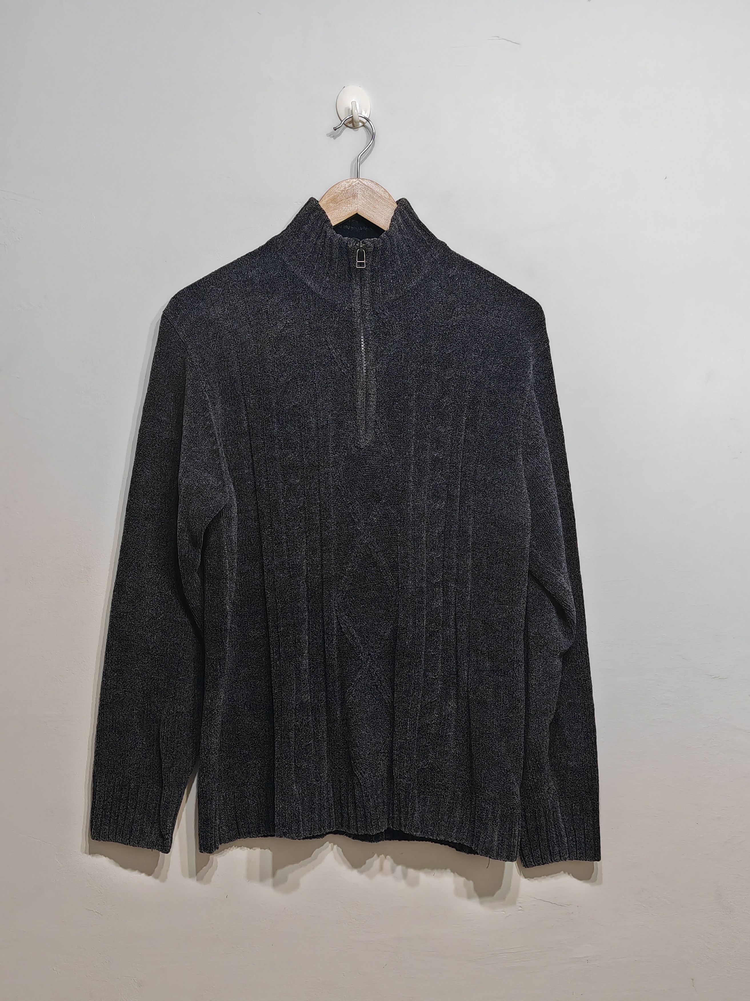 Gianni Valentino 🔥RARE GIANNI VALENTINO FUR SWEATER Size M / US 6-8 / IT 42-44 - 1 Thumbnail