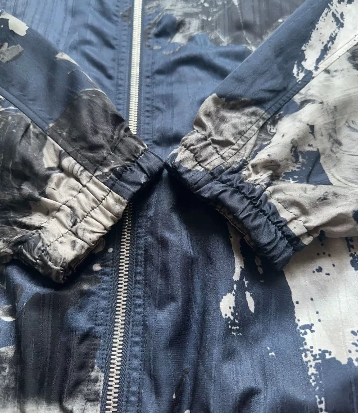 Louis Vuitton LOUIS VUITTON Oil Ink Zipper Jacket Hoodie Size US M / EU 48-50 / 2 - 5 Thumbnail