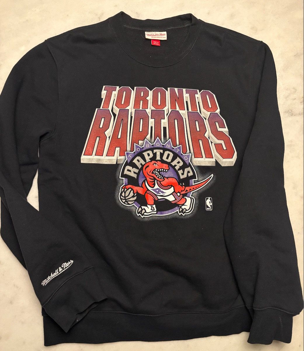 Mitchell & Ness Mitchell & Ness Toronto Raptors sweater Size US L / EU 52-54 / 3 - 1 Preview