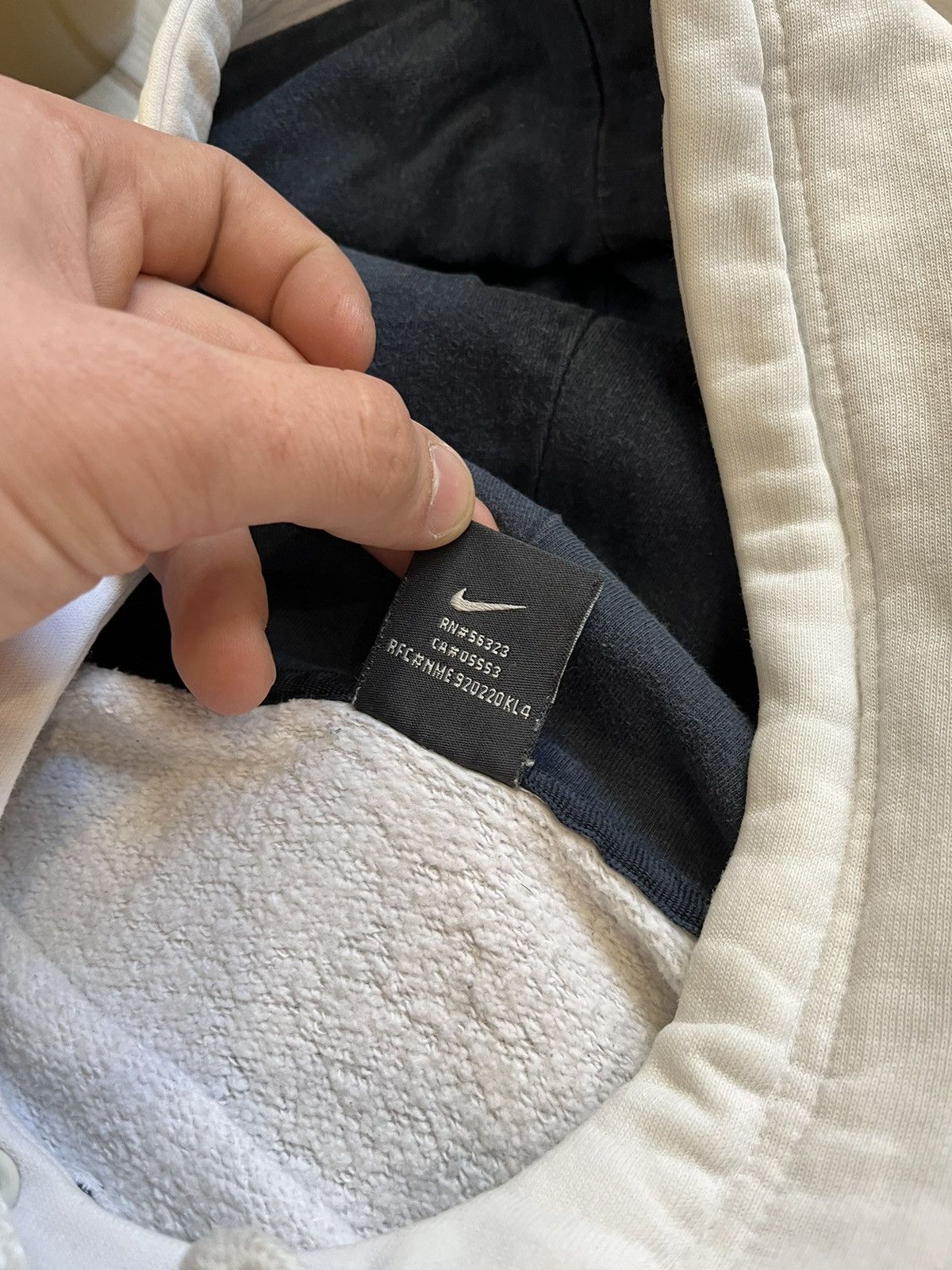 Nike × Vintage Vintage Nike hoodie white sweatshirt minimalistic Size US L / EU 52-54 / 3 - 18 Thumbnail