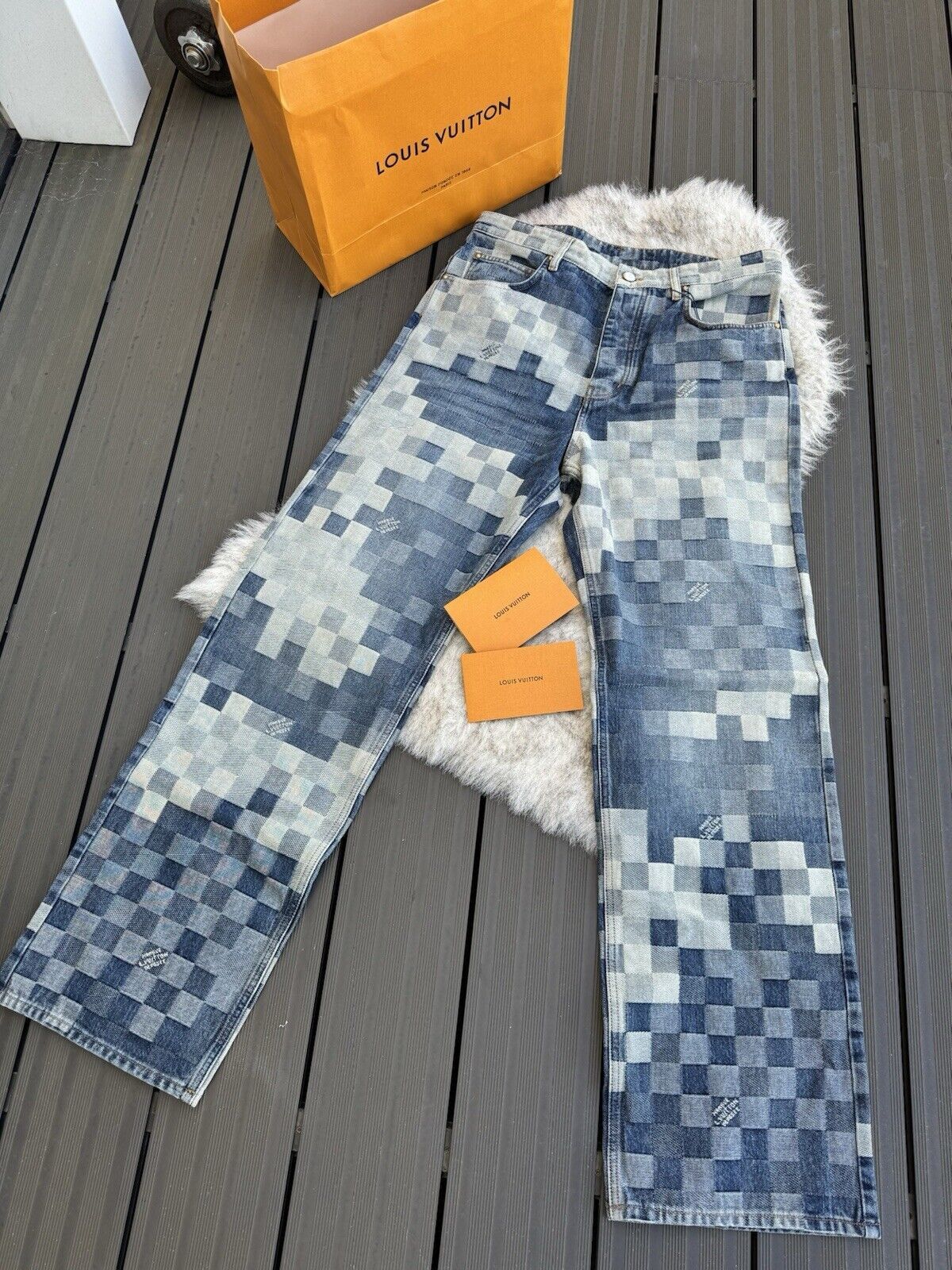Louis vuitton ripped jeans sale