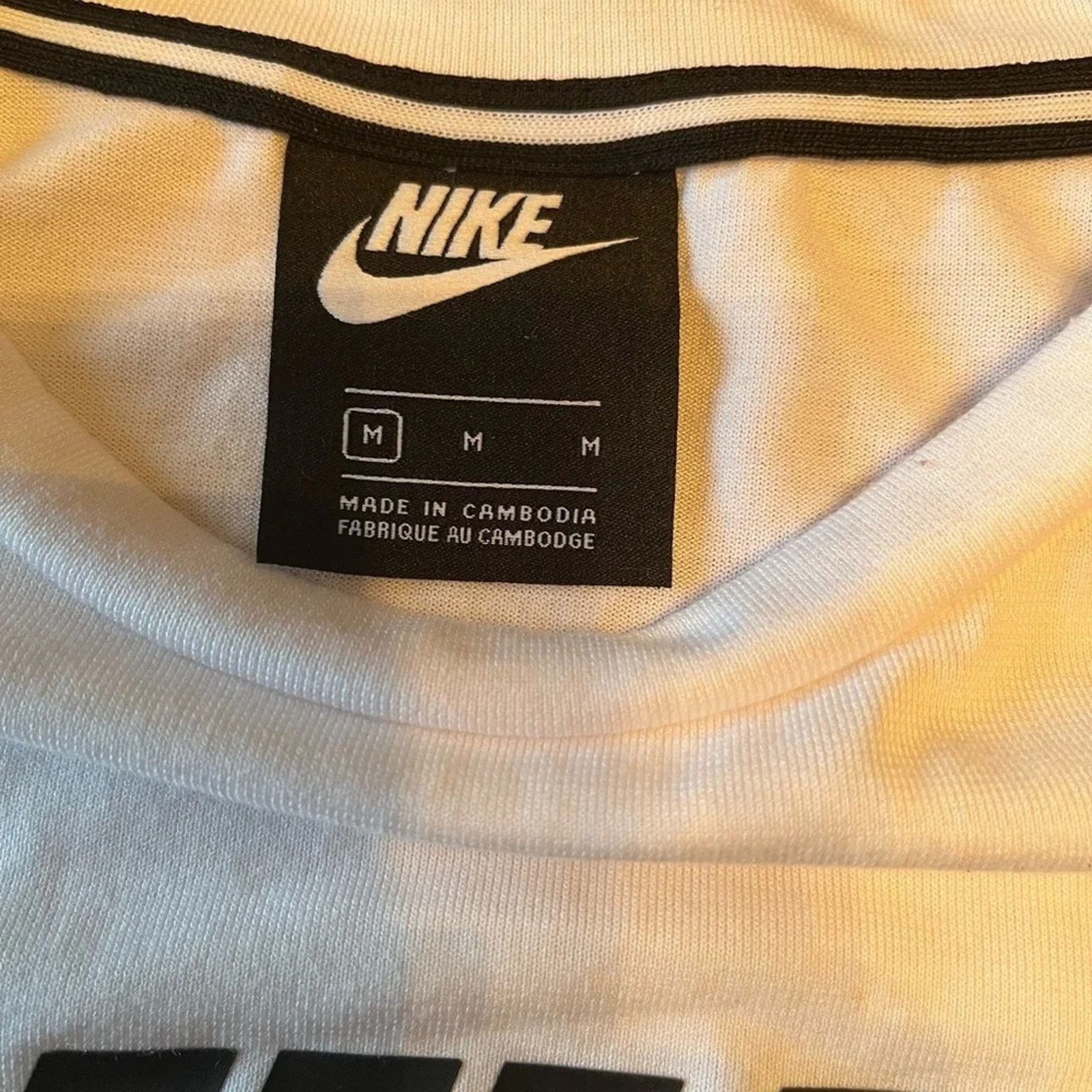 Nike Nike short sleeve white t-shirt, size Medium Size M / US 6-8 / IT 42-44 - 3 Thumbnail