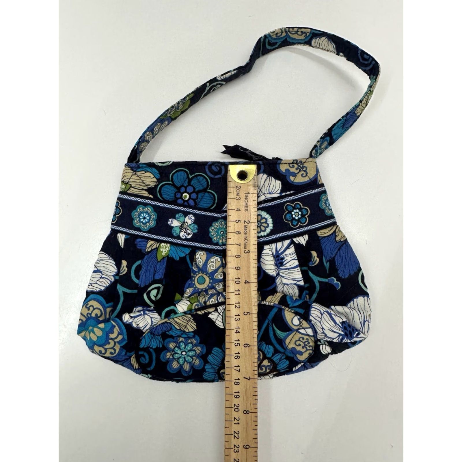 Vera Bradley Vera Bradley Purse Hannah Handbag Blue Mod Floral Quilted Zip Shoulder Bag Y2K Ladies Womens Bag Accessories Size ONE SIZE - 7 Thumbnail