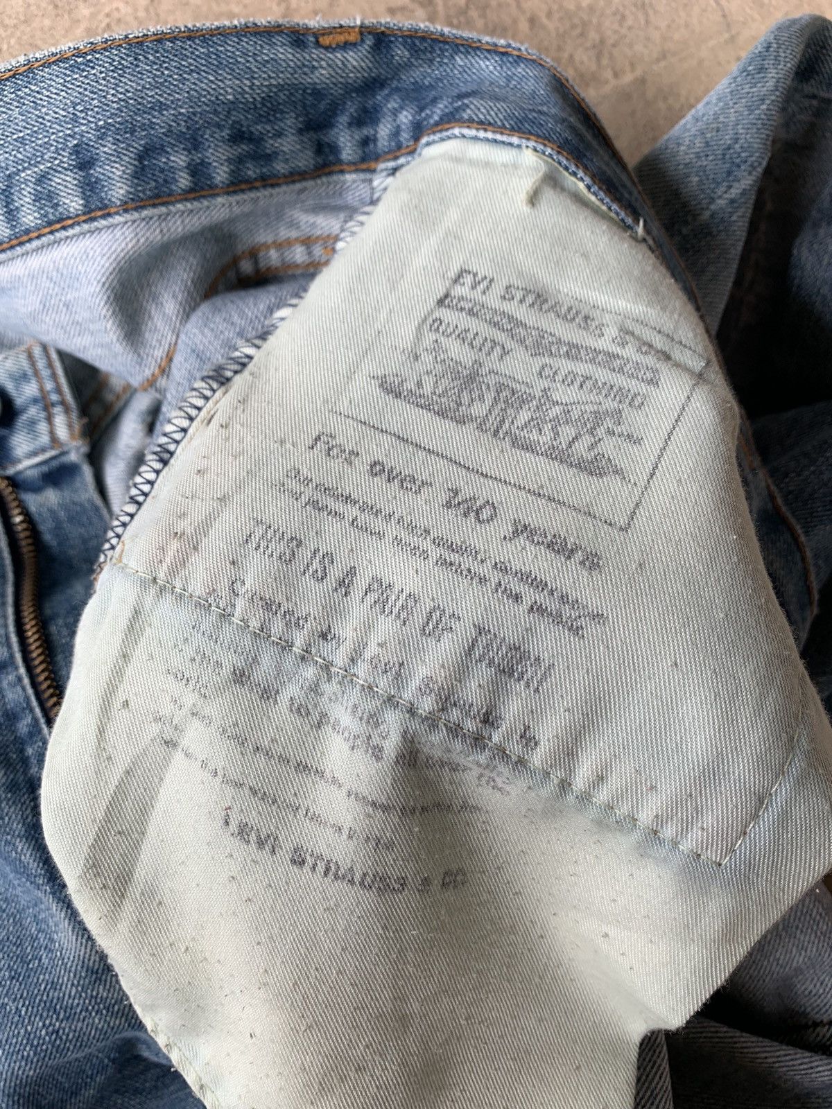 Levi's Vintage Levis Big E Selvedge Distressed Denim Size US 31 - 13 Thumbnail