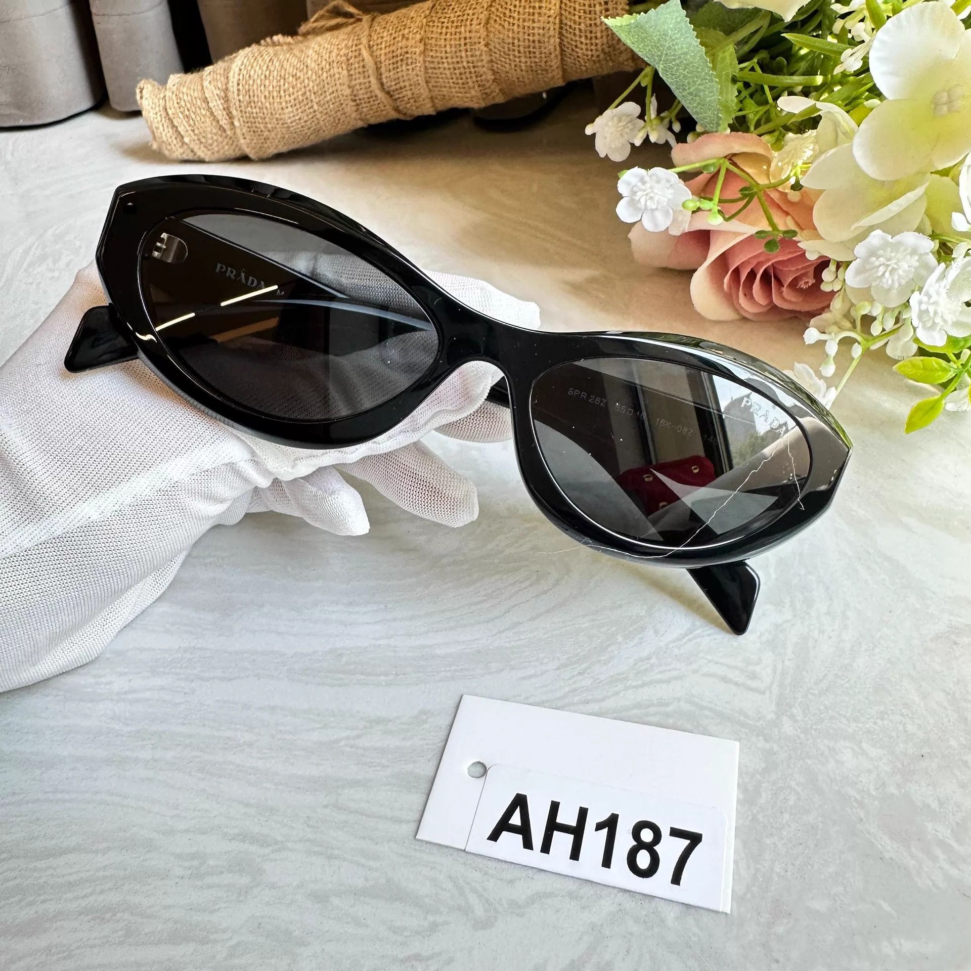 Prada PRADA New Triangle Logo Sunglasses AH187 Like New Size ONE SIZE - 7 Thumbnail