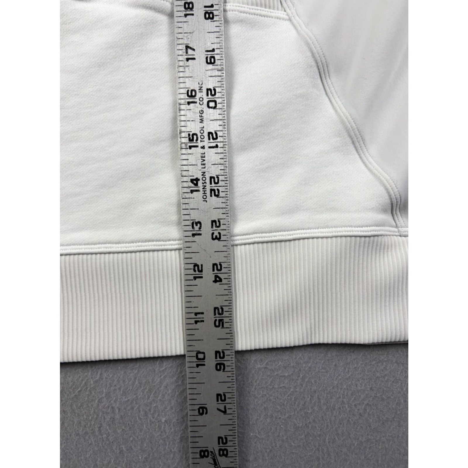 Lululemon Lululemon Sweatshirt Womens Large White Oversized Crewneck Pullover Activewear Logo Plush Crew Neck Shirt Women Mens? Wait. Size L / US 10 / IT 46 - 7 Thumbnail