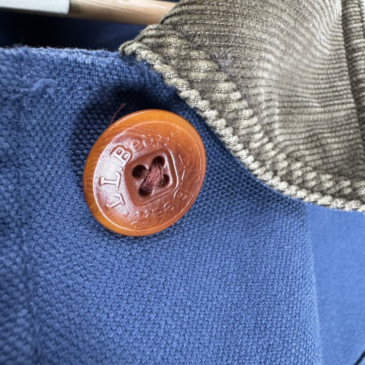 L.L. Bean 🔥LL BEAN CORDUROY COLLAR CHORE JACKET Size M / US 6-8 / IT 42-44 - 6 Thumbnail