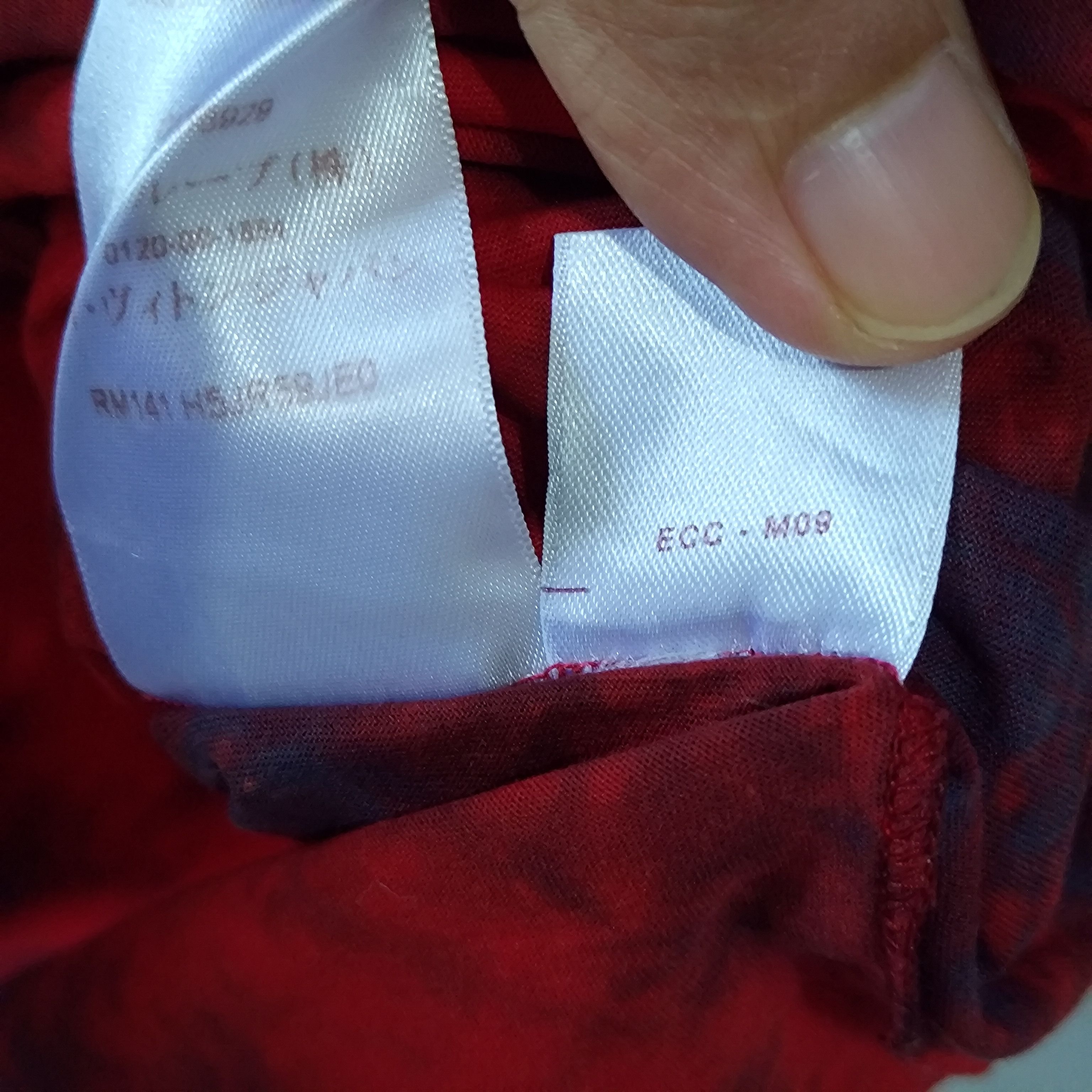 Louis Vuitton Red tyday Size US L / EU 52-54 / 3 - 6 Thumbnail