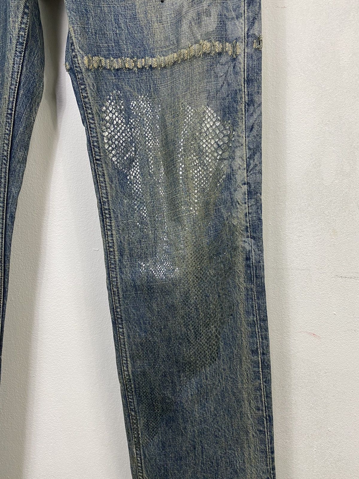 PPFM 💥jp Japanese brand X PPFM dragon distressed style jeans Size US 31 - 22 Thumbnail