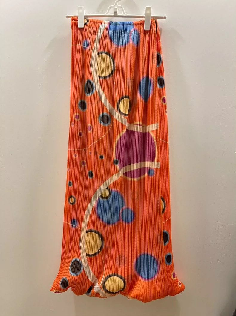 Issey Miyake Issey Miyake size:1 Vintage collectible Bubble Planet skir Size 22" - 5 Thumbnail