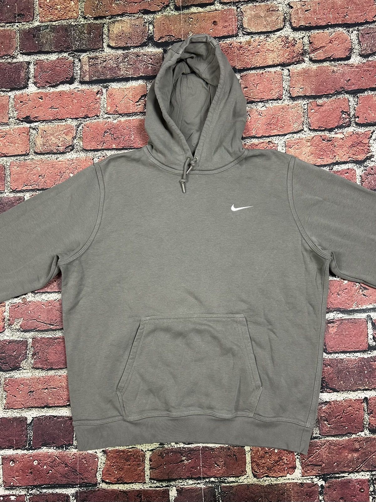 Nike Nike Sportswear Club Fleece Hoodie Olive Green Mini Swoosh Size US XL / EU 56 / 4 - 2 Thumbnail