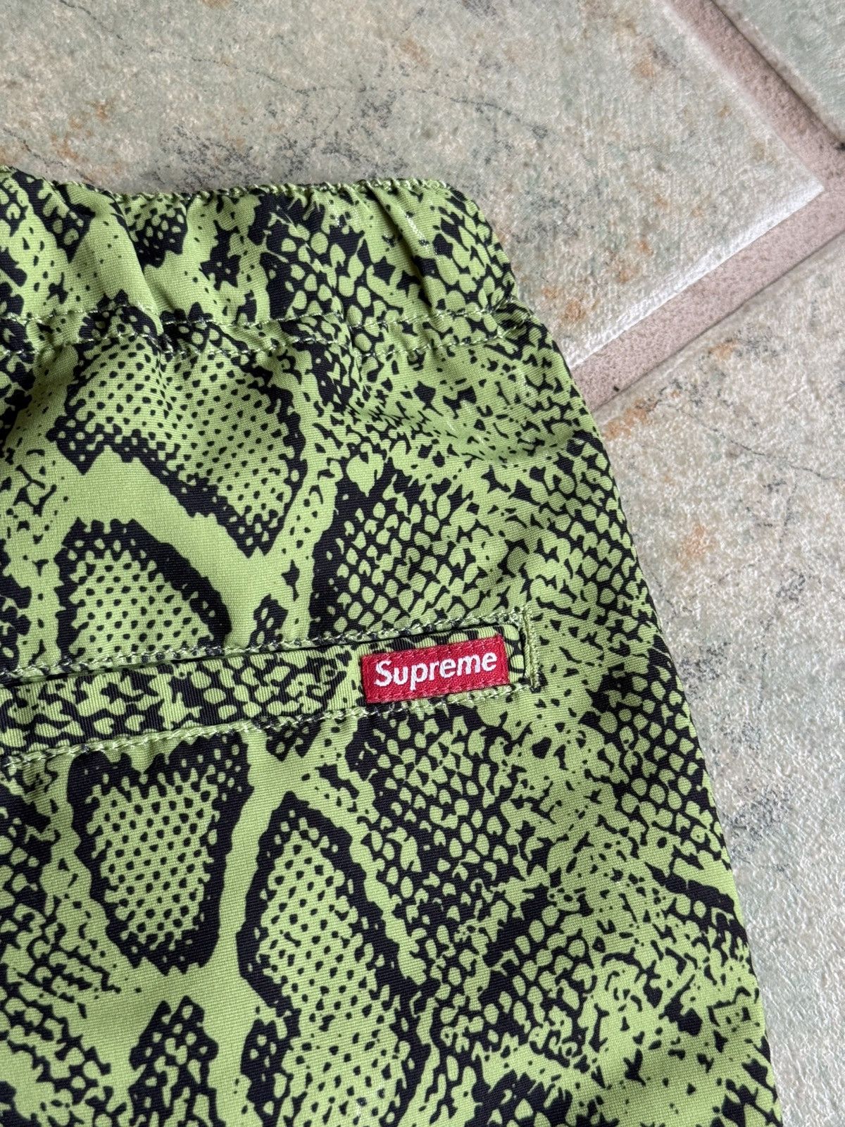 Supreme Supreme snakeskin shorts Size US 30 / EU 46 - 7 Thumbnail