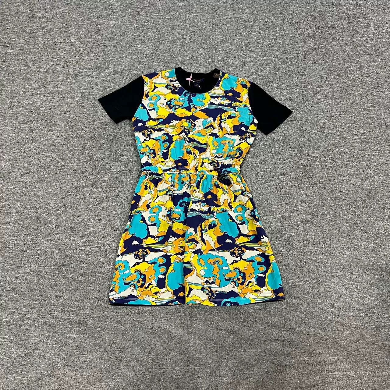 Louis Vuitton Louis Vuitton Silk Spliced Short-Sleeve Dress Size S / US 4 / IT 40 - 1 Thumbnail