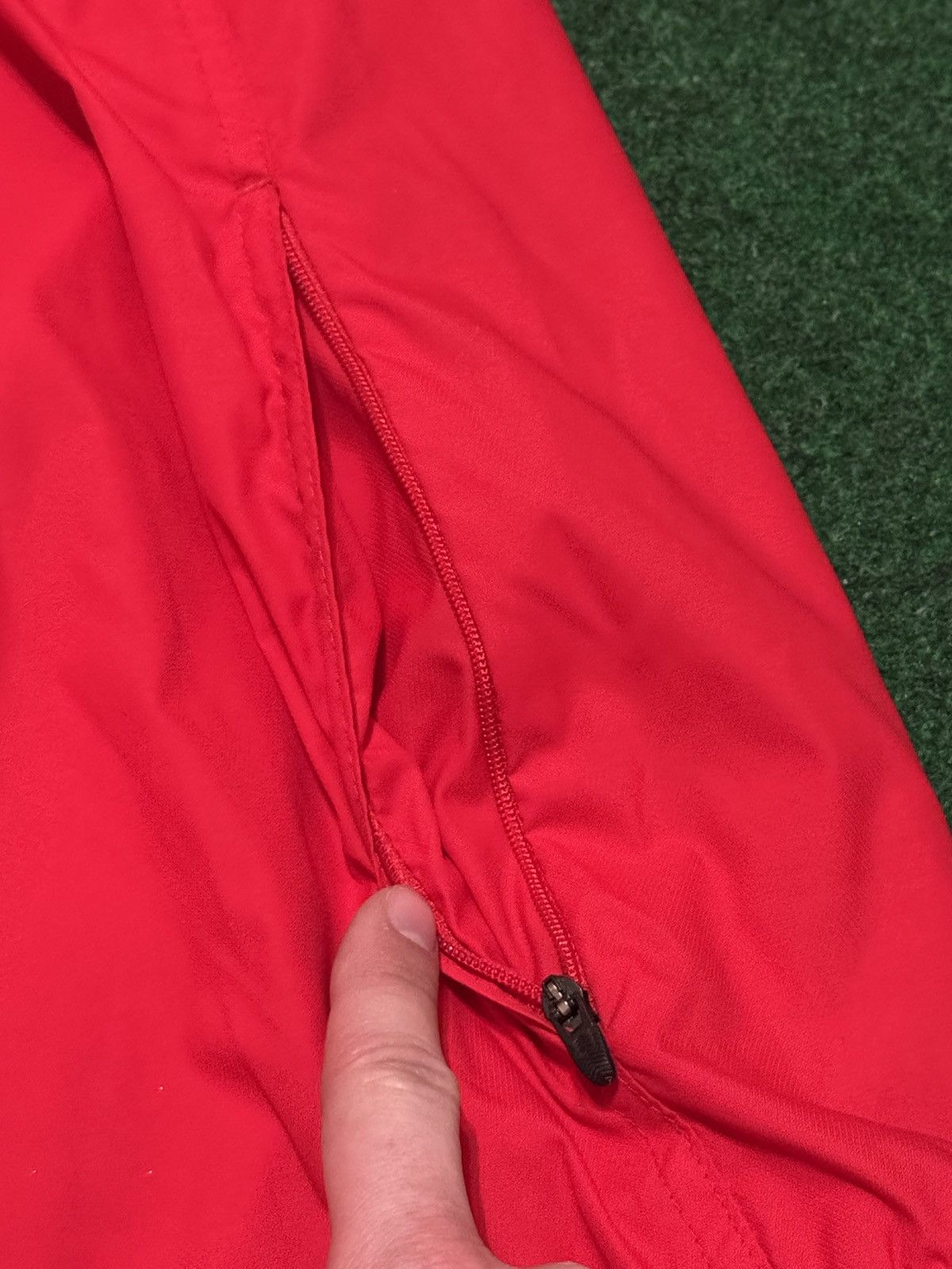 Nike Nike Lightweight Red Windbreaker XXL Zipper Pockets V Neck Size US XXL / EU 58 / 5 - 4 Thumbnail