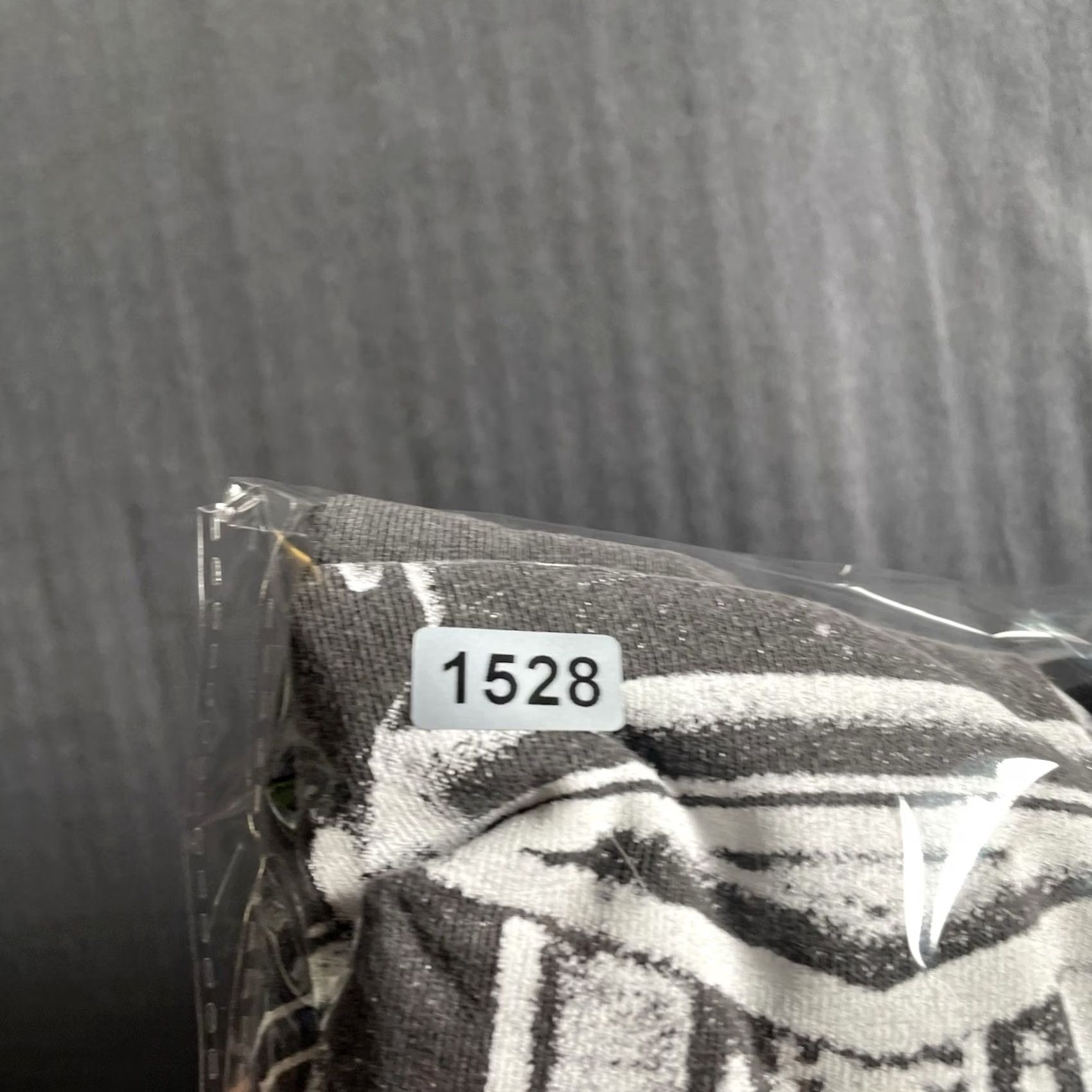 Vintage Faze Shirt Men’s XXL Horror Family Twitch Streaming Gray 2XL Cinna Rug Faze Clan Shirt Mens Size US XXL / EU 58 / 5 - 8 Thumbnail